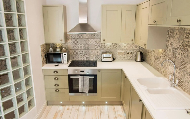 Stunning Shabby Chic Loft Apartment