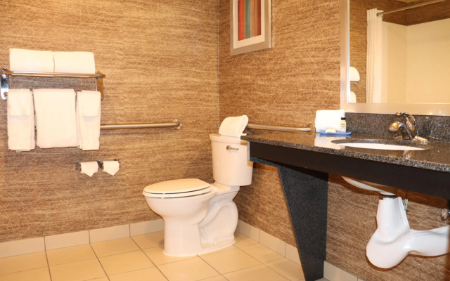 Holiday Inn Express Port Hueneme by IHG