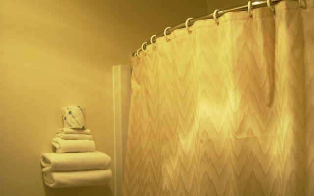 Sandhills Guest House Motel