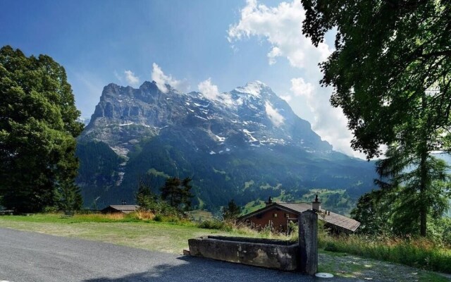 Eiger View Alpine Lodge