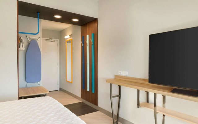 Tru by Hilton Cheyenne WY