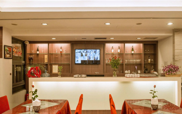 Hanoi Romance Hotel