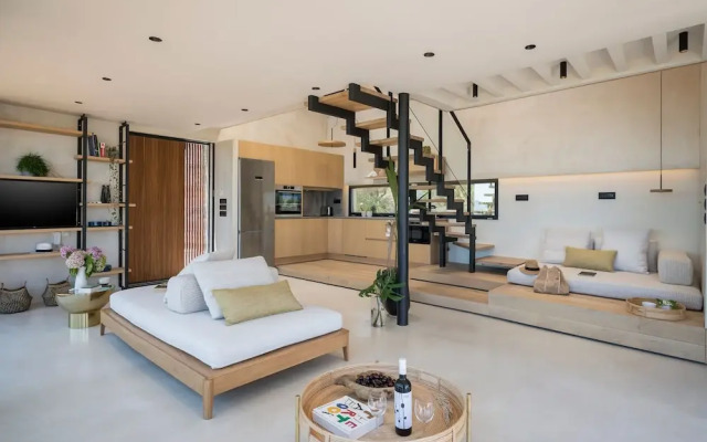 OPENNESS. House by the sea.