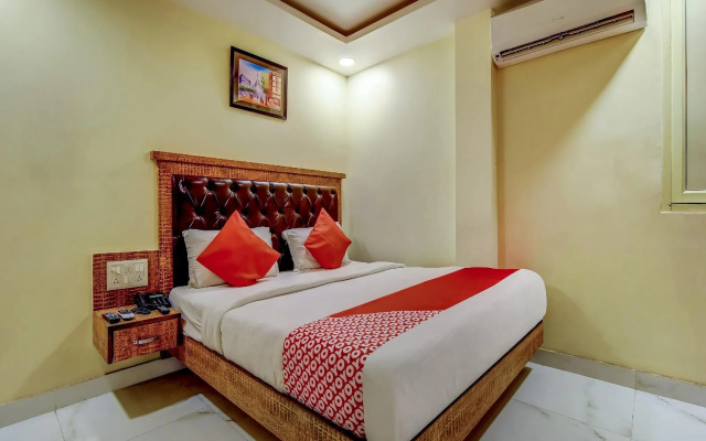 Oyo 18867 Hotel Vision Palace