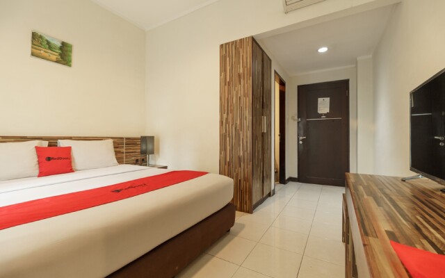 Reddoorz Premium @ Gunung Sahari 2