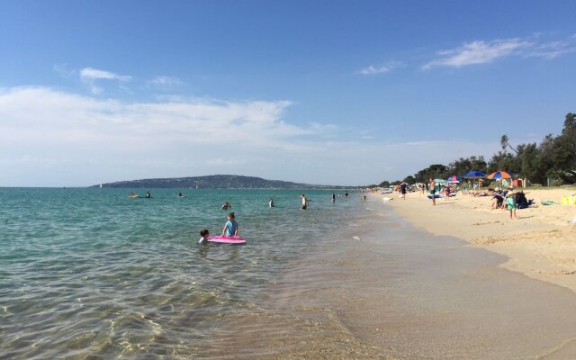 Aquawaters house by Barefoot Beach stays