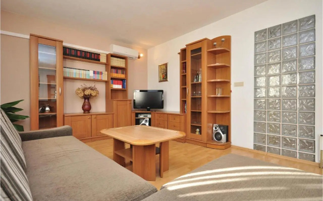 Apartment Pucisca 46