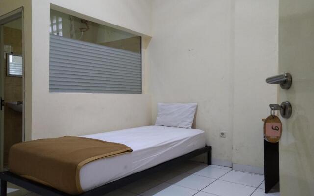 OYO 3499 J8 Hotel