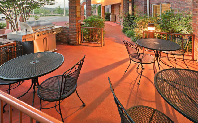 Candlewood Suites West Little Rock by IHG