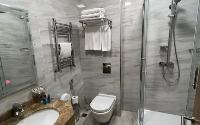 Madison Hotel Baku