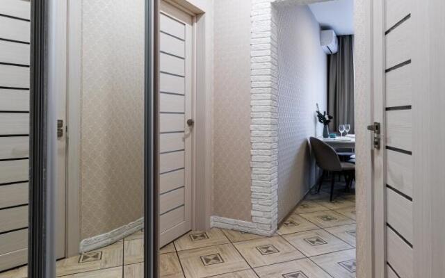 Apartments near the airport, RCB M12