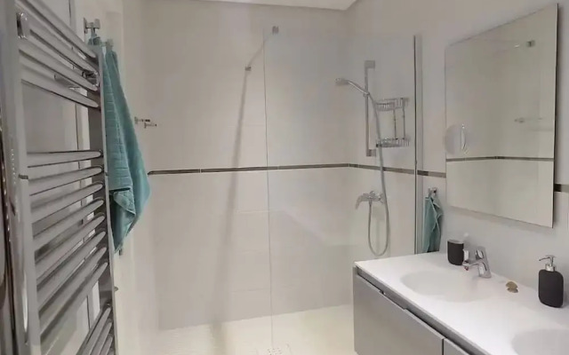 Luxury Le Village Apt Nr Puerto Banus