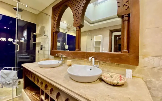 MB 2 Palace New Marina El Gouna