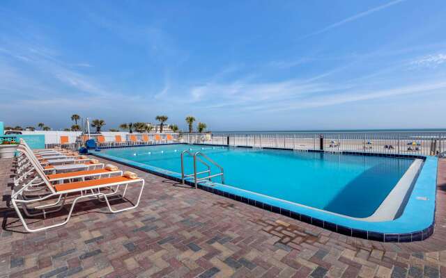 Comfort Inn & Suites Daytona Beach Oceanfront