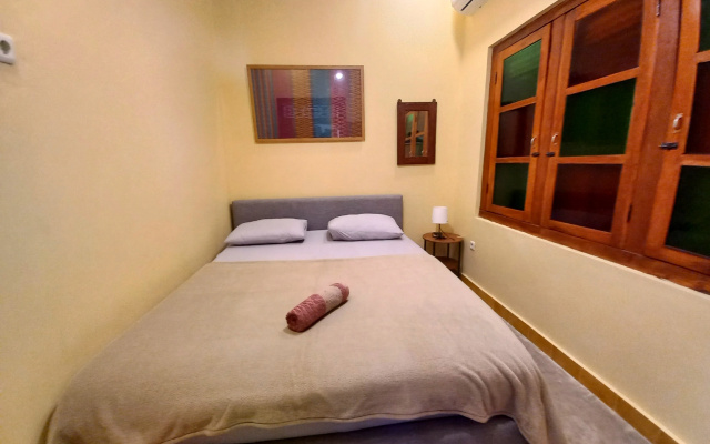 Sabi House Lesmana 2 by Simply Homy – Guest Rooms – Yogyakarta