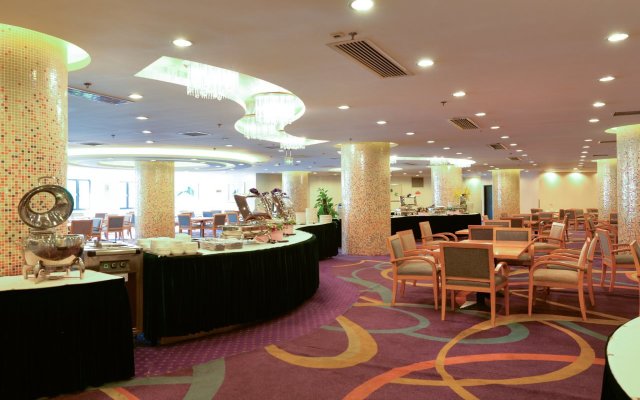 Ramada Plaza Pudong South Hotel