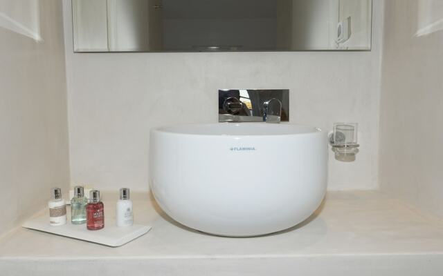 Ammonite Mykonos Private Suites