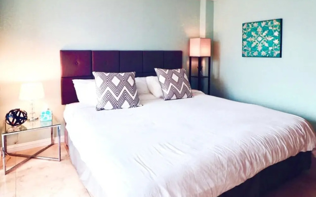 Ilikai Marina Condo Vacations