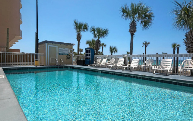 Beach Tower Beachfront Hotel, a By The Sea Resort