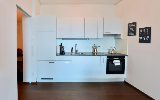 Brand-New, Close to Centre, Rooftop-Summer-Pool