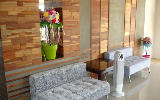 B2 Buriram Boutique & Budget Hotel