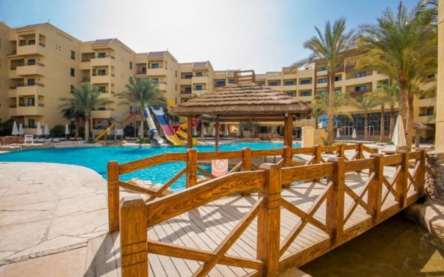 Eagles Downtown Zahabia & Beach Resort