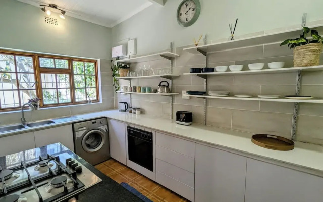 Beachside 2BD Home in the Heart of Sea Point!