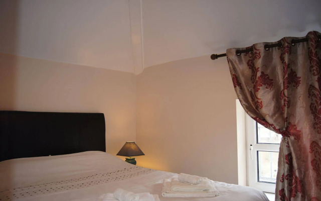 Crompton Hall Holiday Apartments