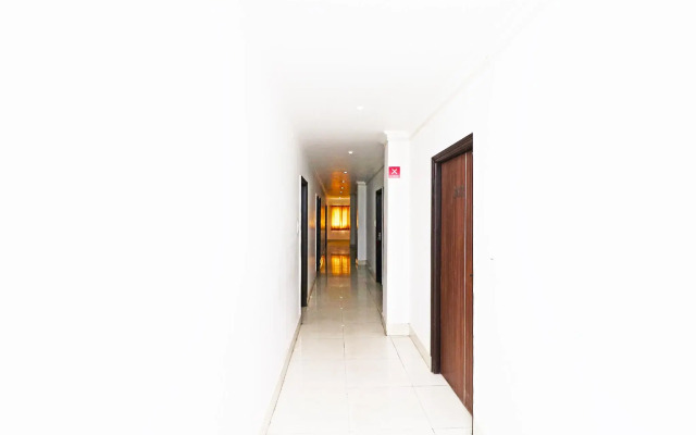 The Reverend by OYO Rooms