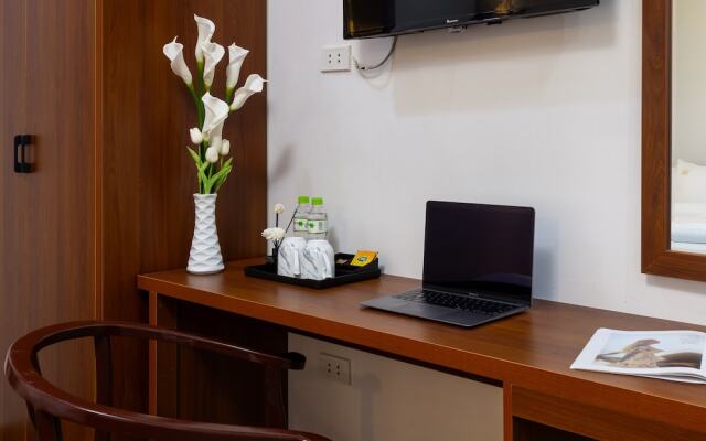 Catba Hong Kong Hotel