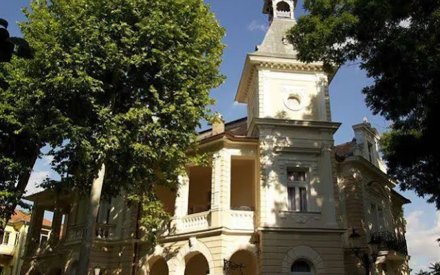 Jókai Villa