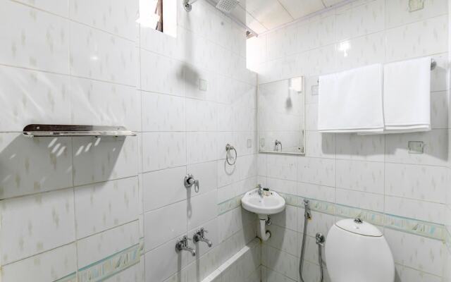 OYO 11309 Hotel Green Land Residency