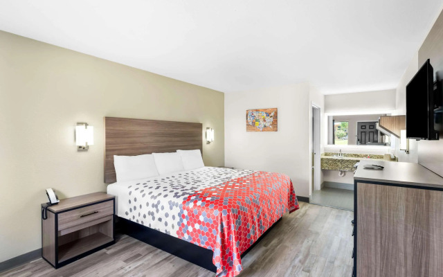 Econo Lodge Inn & Suites Ocean Springs - Biloxi