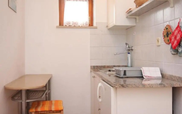 Studio Kraj 7794b