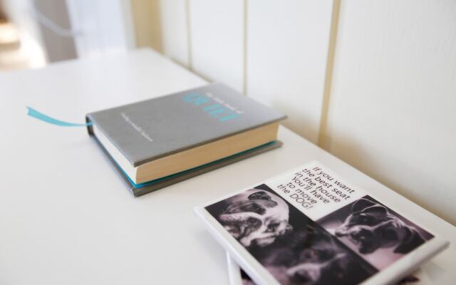 Tullys Hut - Walk to Hikes, Waterfalls, Views