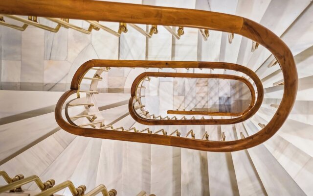 Palacio Gran Vía, a Royal Hideaway Hotel