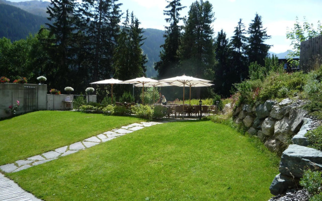 Mountain Plaza Hotel