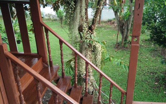 Three Moons Homestay