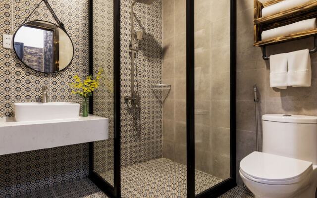 The Kouple by The Vietnam Hostel