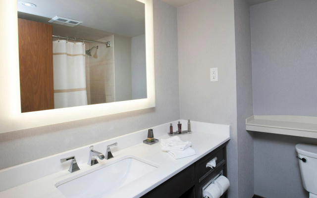 Marriott Niagara Falls Fallsview Hotel & Spa - Image 7