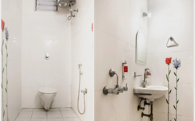 Flagship 75604 Hotel Embassy Exhibition Rd