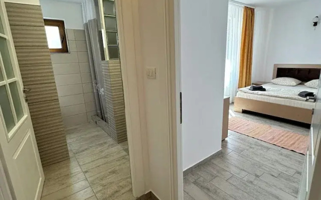 Serenity Apartments and Studios