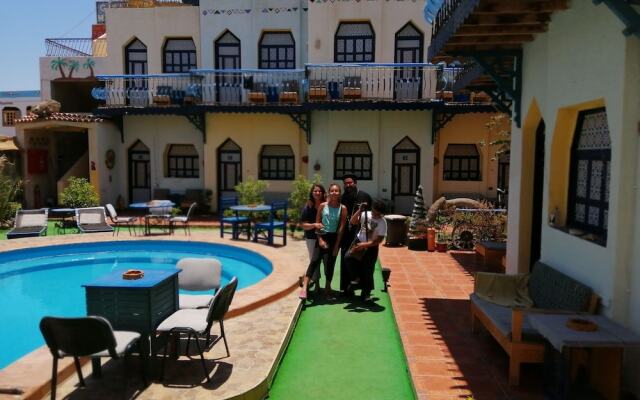 Monica Hotel