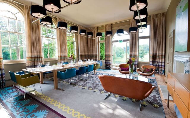 Cowley Manor Experimental