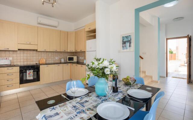 Villa Vitamin Blue in Pernera