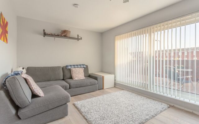 Modern 3 Bedroom Family Home in Hackney