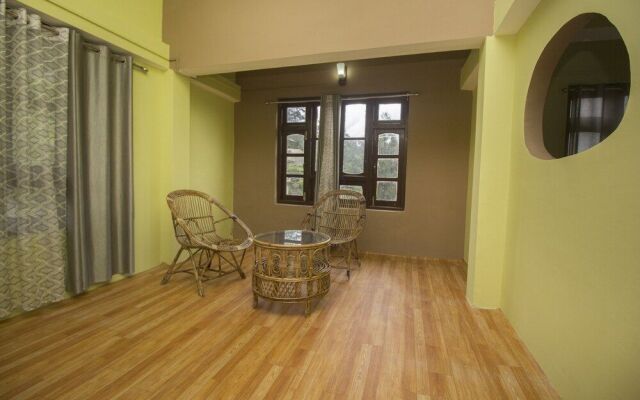 Spot On 61318 Plato Homestay