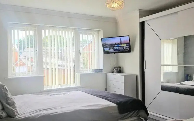 5-bedroom Family Holiday Home Sleeps 7 Garden Parking Pet Friendly North Wales