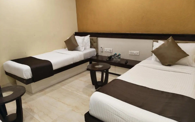 The Majlis Hotel - Near Taj Hotel Colaba