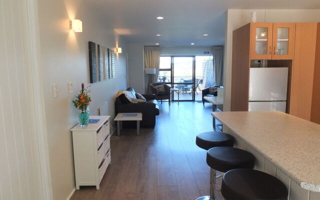 Le Chalet Waiheke Apartments